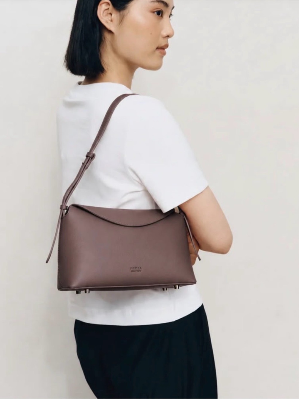 NWT FREJA Hudson new Leather Shoulder Bag in Brown Espresso